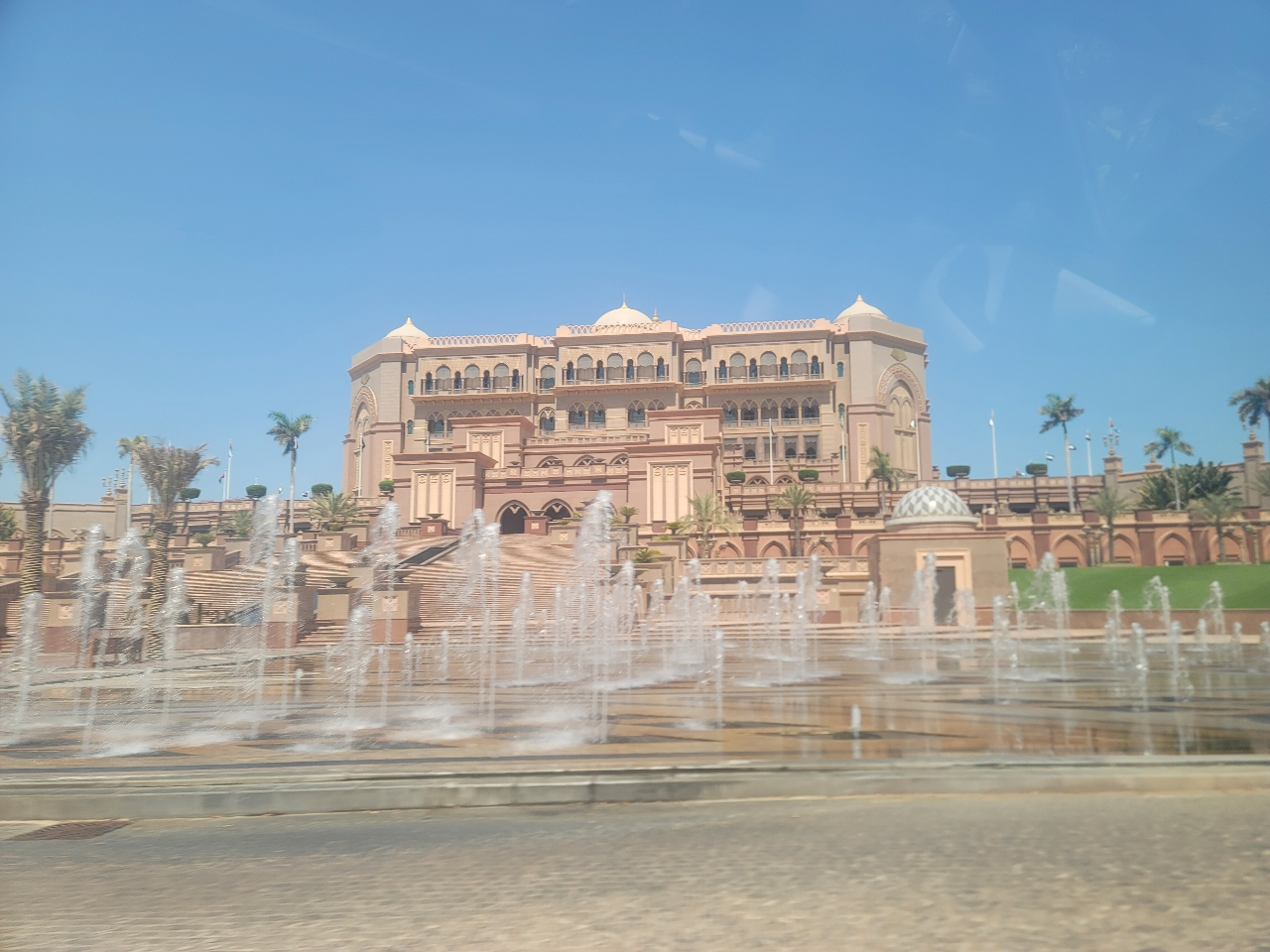 poto review image