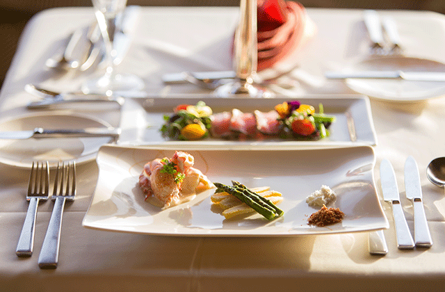 하와이 스타오브 호놀룰루 선셋 디너 크루즈 (모든 등급 선택 가능)