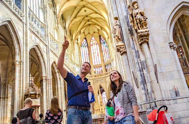 プラハ城・公式ガイドツアー