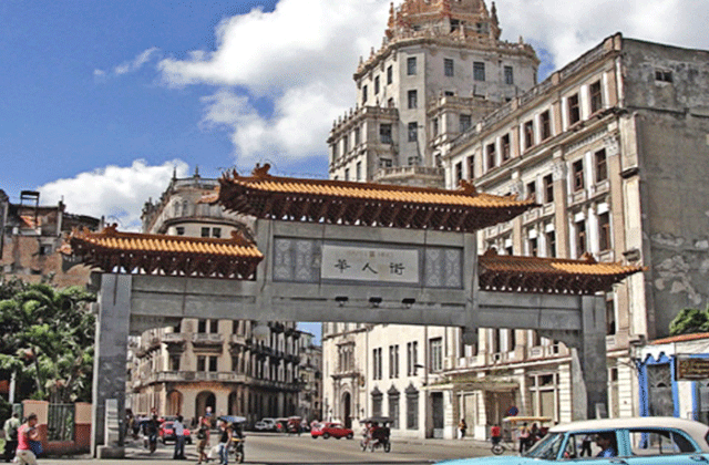 Havana: Classic Car Tour