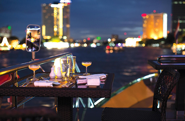 バンコク・シャングリラ・ホライゾンディナークルーズ