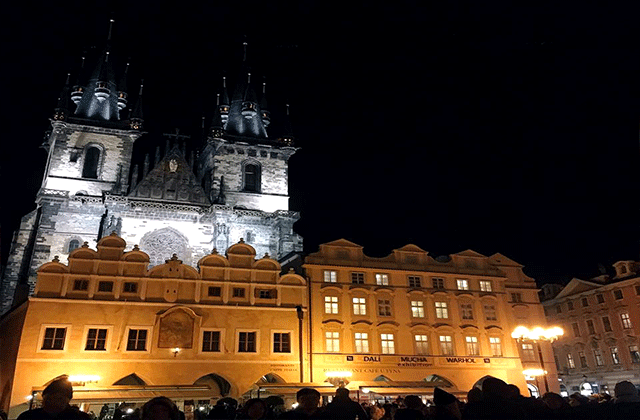 [하이프라하] 유럽 3대 야경! 아름다운 프라하 밤 산책 + 1시간 크루즈 투어