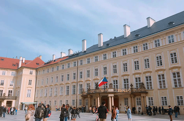 [하이프라하] 알고 보는 것은 다르다! 전문 가이드와 프라하 성 & 시내 투어