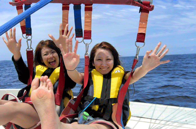 북부 출발: 오키나와 모토부 패러세일링 투어