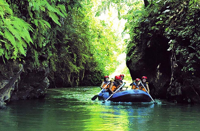 발리 인피니티 아융강 래프팅 체험 투어 (점심 포함)