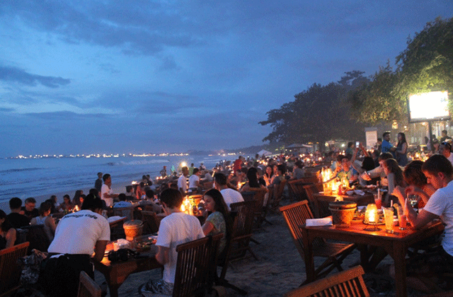 발리 짐바란 씨푸드 레스토랑 (호텔 픽업)