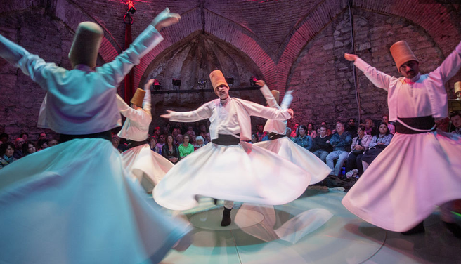 イスタンブール 旋回舞踊(デビッシュ)公演チケット