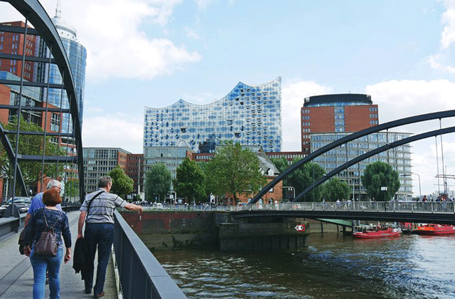 Hamburg Elbphilharmonie Plaza Tour