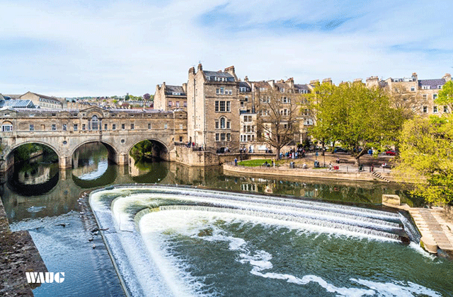 [솔앤비] 스톤헨지에서 바스 그리고 캐슬쿰까지 - 세계불가사의와 세계문화유산, 코츠월드를 하루에!