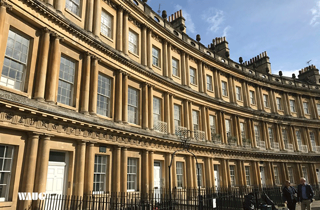 [솔앤비] 스톤헨지에서 바스 그리고 캐슬쿰까지 - 세계불가사의와 세계문화유산, 코츠월드를 하루에!