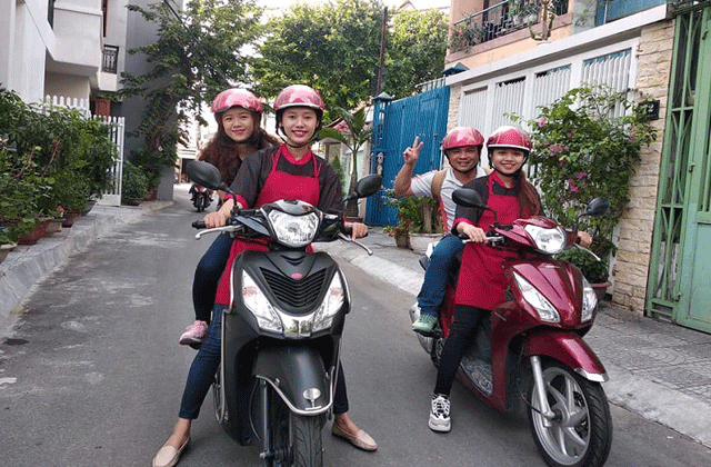 다낭 셰프 라이더와 함께 하는 스쿠터 씨푸드 디스커버리 투어 (WAUG Exclusive)