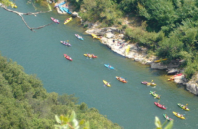 프라하 사자바 강을 따라 카누 투어