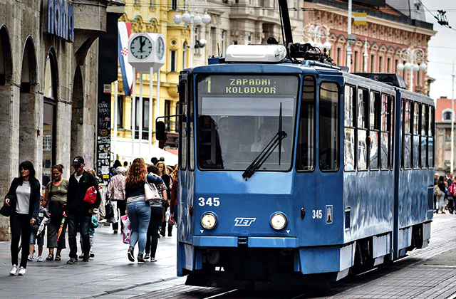 자그레브 시내 워킹 투어