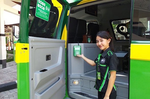 Bali: Kura Kura Bus Ticket (Kuta / Ubud)