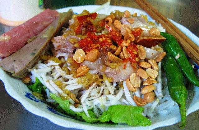 호이안 최고의 길거리 음식을 찾아 떠나는 투어 (WAUG Exclusive)