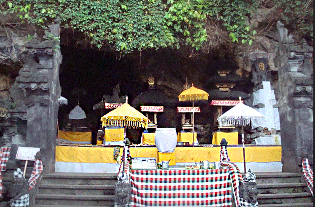 발리 브사키 사원 & 까랑아슴 투어 (WAUG Exclusive)