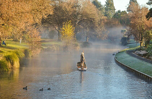 Christchurch Vintage Tram Pass (Includes Punting + Gondola)