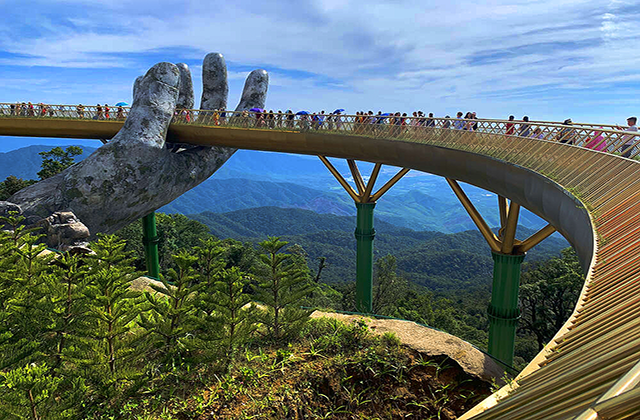 다낭 바나힐 입장권 & 단독 왕복 차량 투어 (케이블카, 골든브릿지, 바나힐 맥주 제공)
