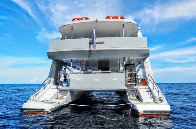 세부 더마크 로맨틱 선셋 요트 크루즈 투어