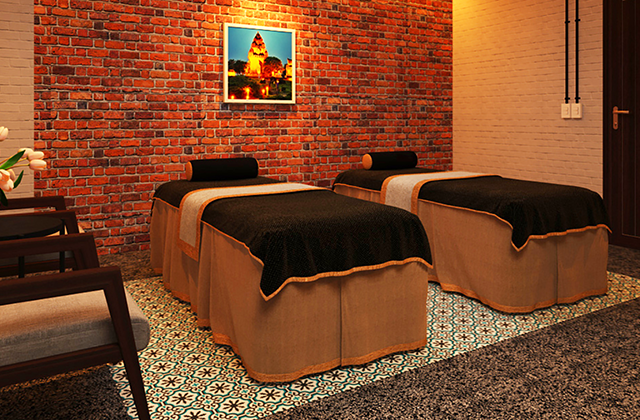 Da Nang: Scooter Landmark Tour (with Traditional Massage)