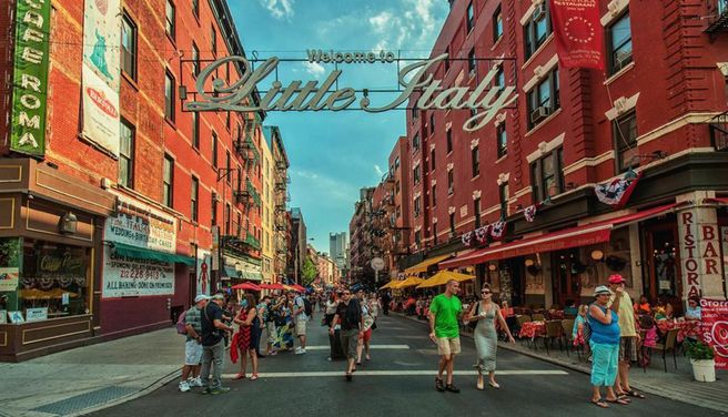 Little Italy Food Tasting Tour in New York