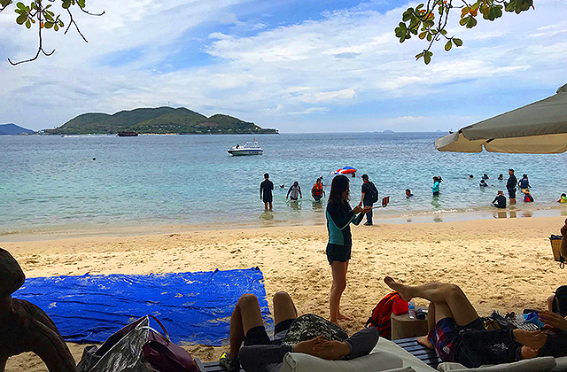 나트랑 혼문섬 마린파크 & 미니비치 VIP 호핑 투어 (스노클링 + 바베큐 + 패들 SUP) - WAUG Exclusive