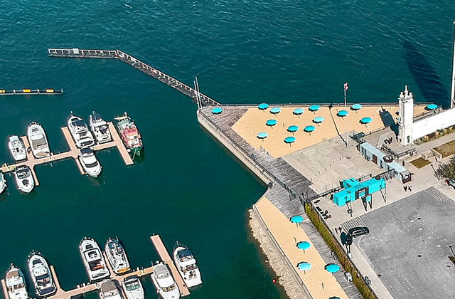 Montreal: La Grande Roue de Montréal Fast Track Ticket