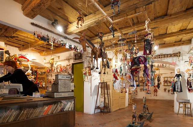 프라하 나만의 마리오네트 인형 만들기 클래스