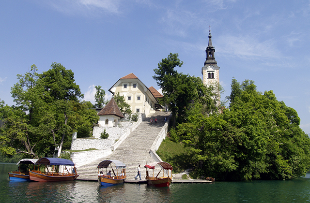 Slovenia: Ljubljana & Lake Bled Day Tour from Zagreb