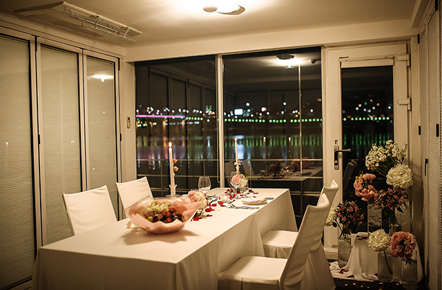 서울 압구정 한강 오엔 선상 레스토랑