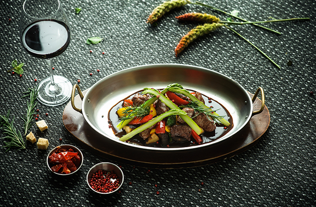 서울 압구정 한강 오엔 선상 레스토랑