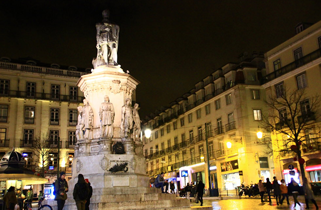 리스본 별빛 아래 함께 걷는 야경 투어 - 문학 그리고 파두
