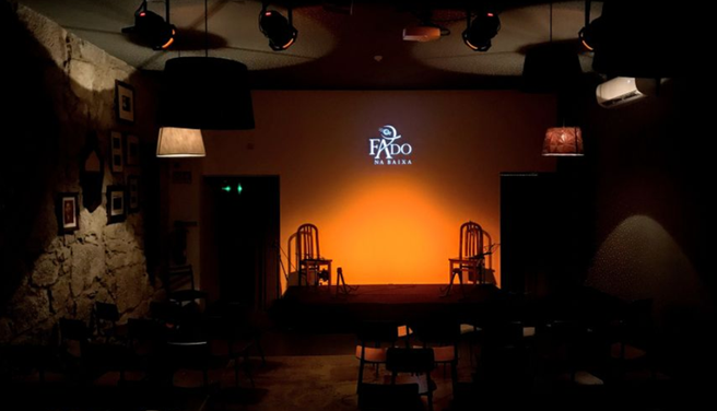 Live Fado Show with Port Wine in Porto Ticket