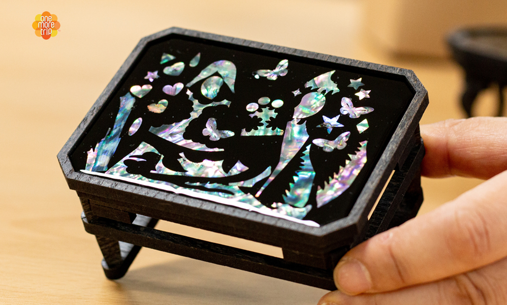 Seoul: Traditional Najeon (Mother-of-Pearl) Craft Experience in Dongdaemun