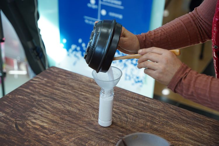 경북 '울진토염' 한국 전통 소금 만들기