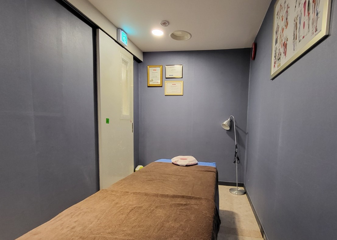 서울 스포테라피 신촌이대본점