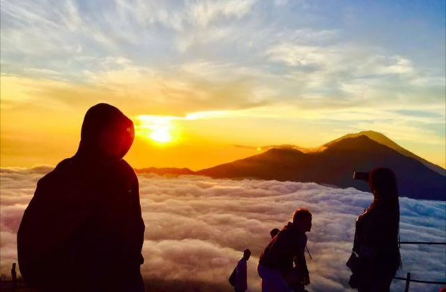 Bali: Mystical Mount Batur Sunrise Trekking Tour
