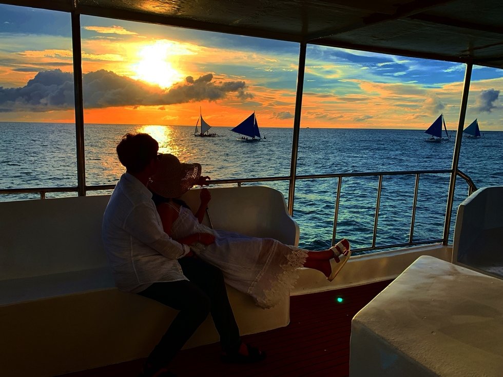 Boracay: Sunset Cruise