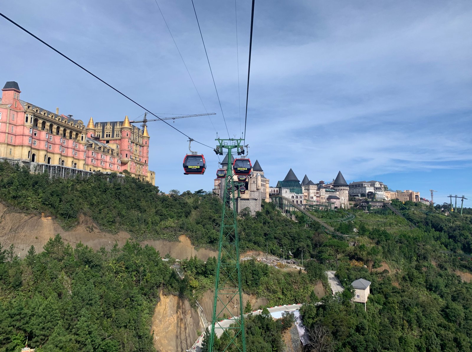 우리 일행끼리 떠나는 바나힐 반일 단독 투어