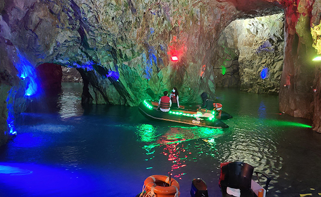 울산 자수정 동굴나라 입장권 (보트 탐험 포함)