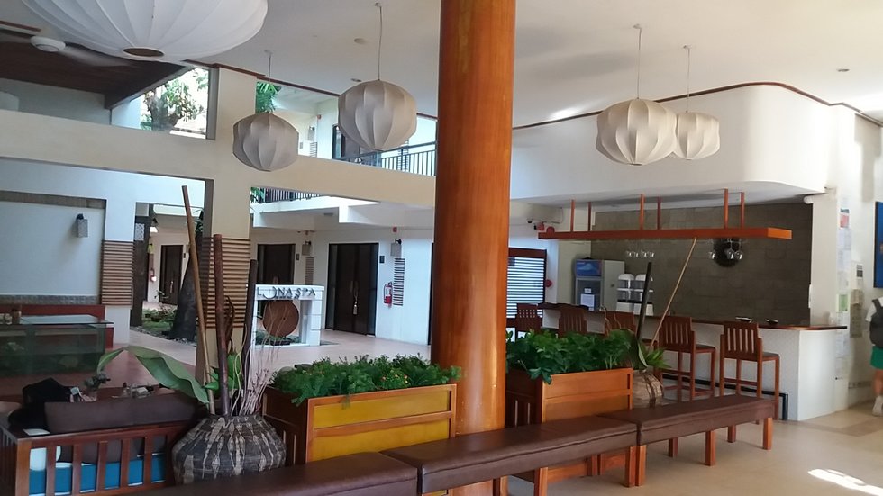 보라카이 루나 스파 - 노니 씨드 에센스 오일 마사지