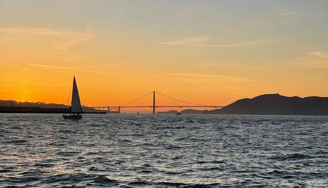 San Francisco: Red and White Fleet Romantic Sunset Cruise