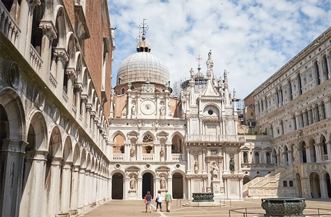 ヴェネツィア・ドゥカーレ宮殿&博物館ファストトラックチケット