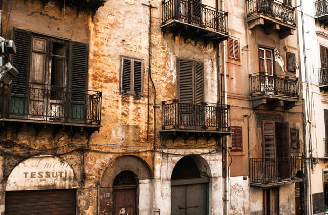 パレルモ・シティサイトシーイングシティツアー バス