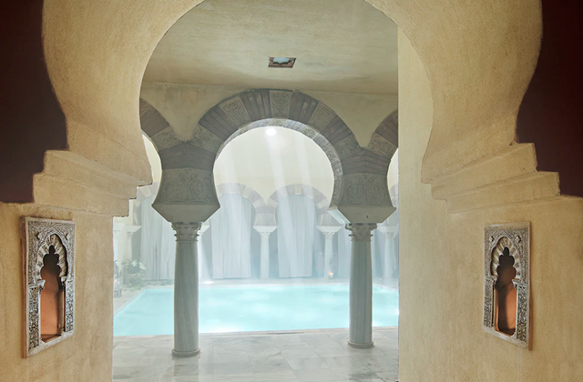 コルドバ・ハマムアルアンダルスチケット＆ホットストーンマッサージ