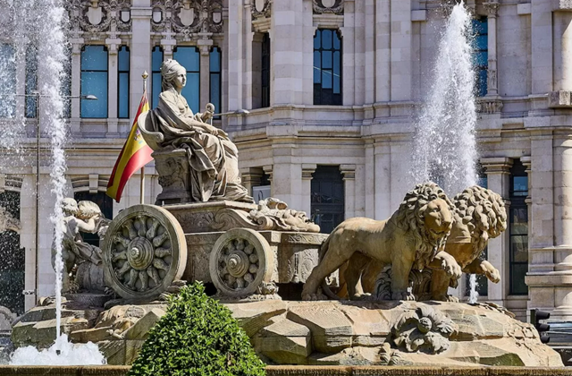 마드리드 소그룹 풀데이 투어 (프라도 미술관 + 마드리드 왕궁 입장권)