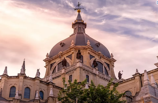 마드리드 & 합스부르크 왕궁 소규모 투어 (패스트트랙 입장)