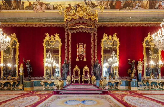 마드리드 & 합스부르크 왕궁 소규모 투어 (패스트트랙 입장)