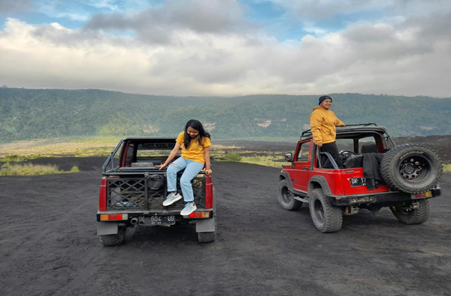 Bali: Mount Batur Sunrise Jeep Tour & Natural Hot Springs (Private Tour)