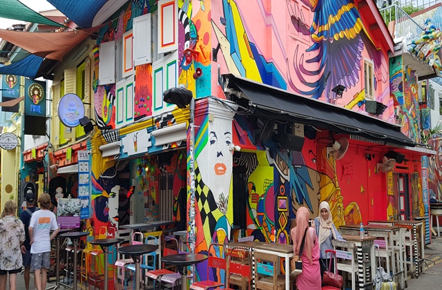 싱가포르 데이 투어 A코스 (보타닉 가든, 동물원, 깜퐁글람, 차이나타운, 센토사)